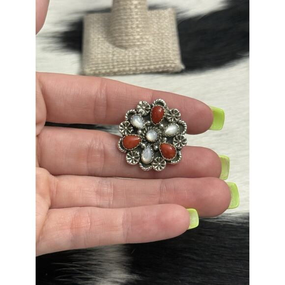 Native American Sterling Silver Red Coral Mother Pearl Cluster Flower Ring Adjst - Picture 3 of 13